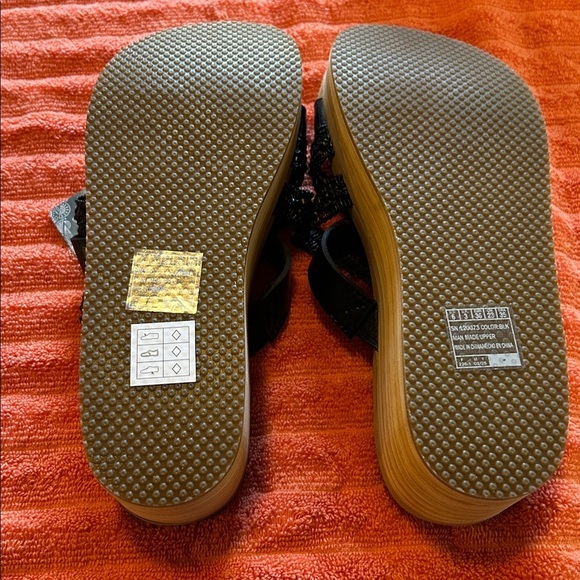 Skechers Cali Luxe Foam Sandals Sz 6 - Picture 5 of 6